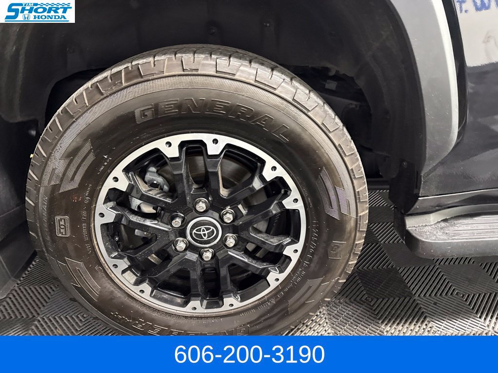 Used 2024 Toyota Sequoia 4WD image 5