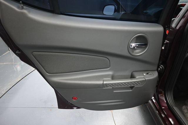 Used 2005 Pontiac Grand Prix GXP w/ Premium Audio Package FWD image 27