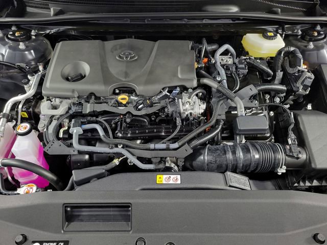 Used 2025 Toyota Camry XLE AWD/4WD image 13