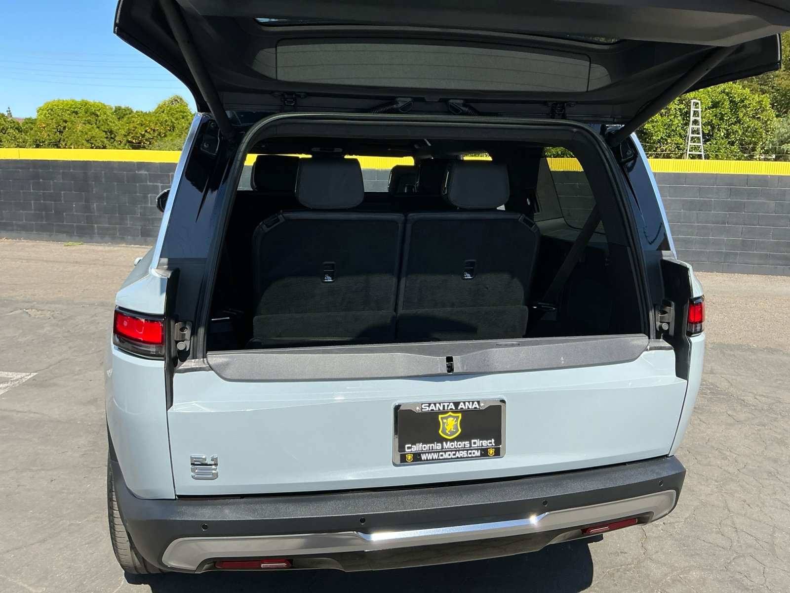 Used 2024 Rivian R1S Adventure AWD/4WD image 22