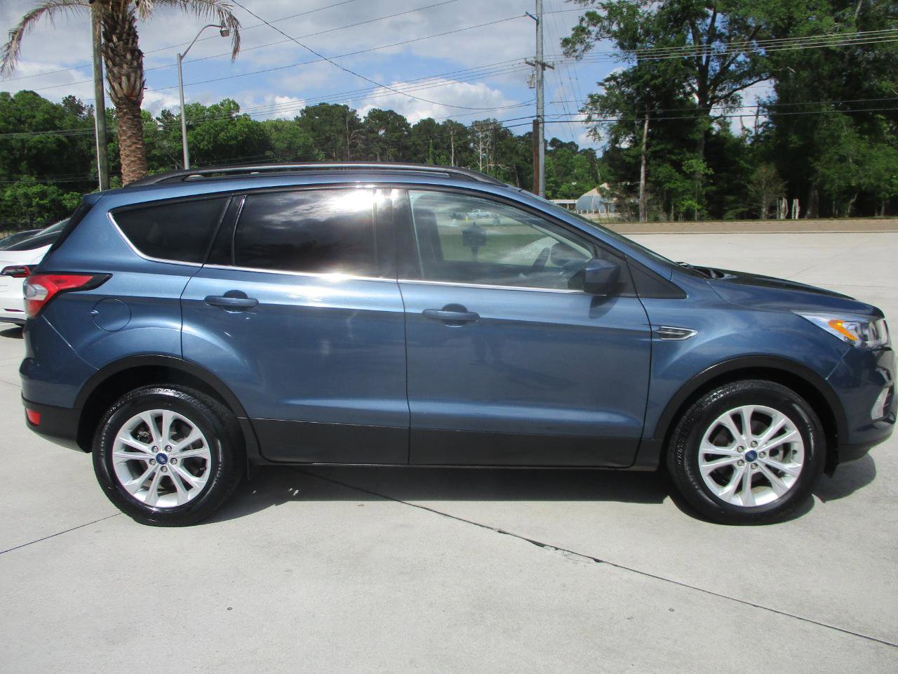Used 2018 Ford Escape SEL FWD image 18