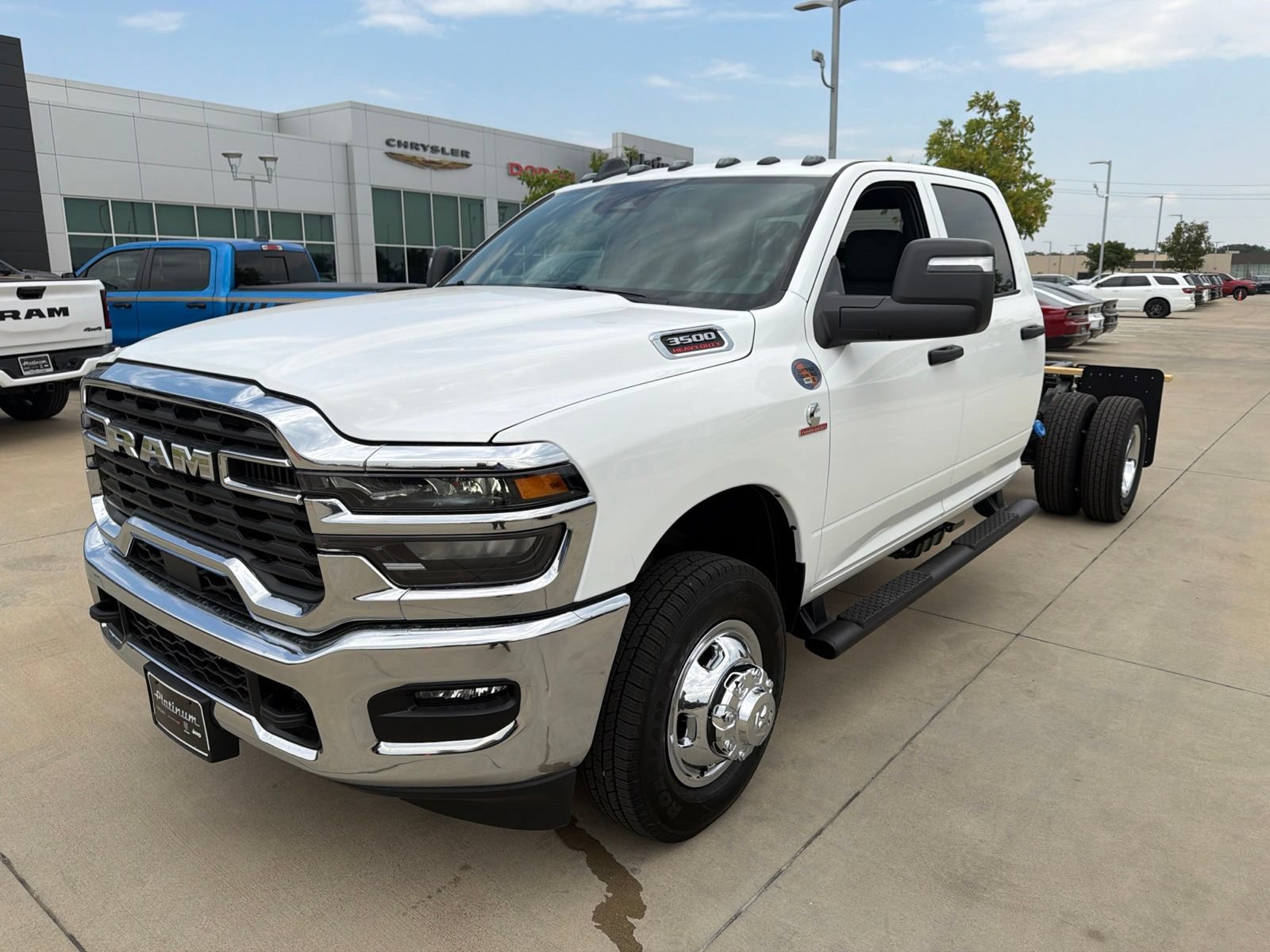 New 2027 RAM 3500 Tradesman w/ Chrome Appearance Group A AWD/4WD image 9