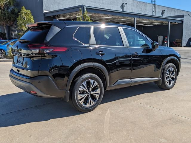 Used 2023 Nissan Rogue SV image 6