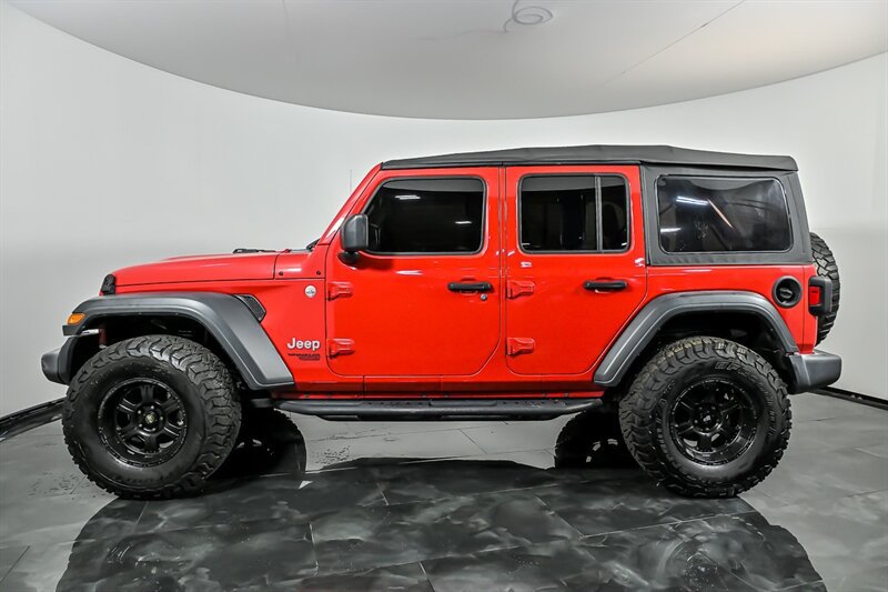 Used 2018 Jeep Wrangler Unlimited Sport AWD/4WD image 6