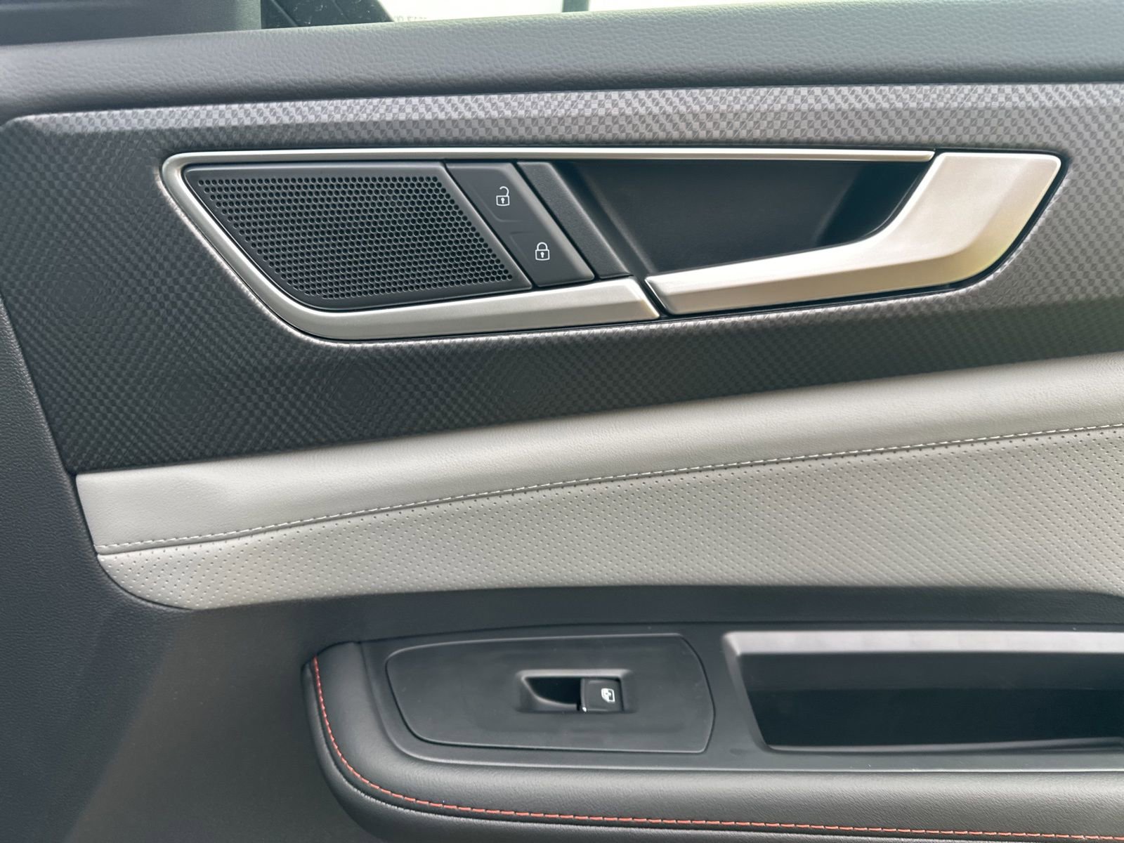 New 2026 Volkswagen Atlas Peak Edition image 43