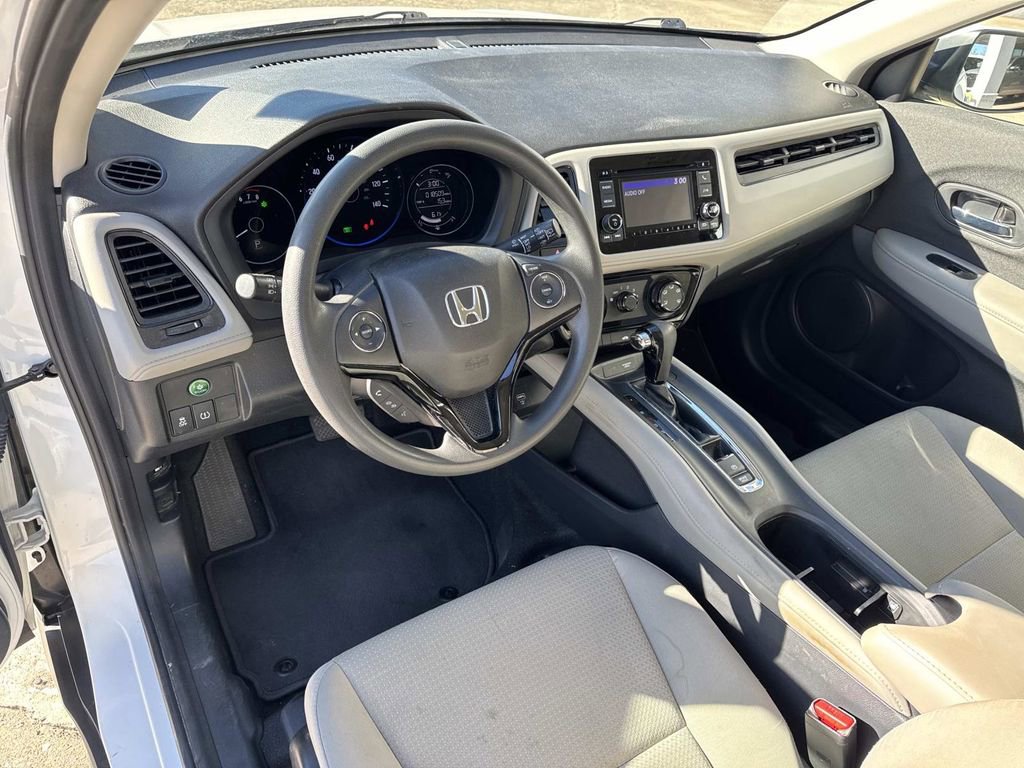 Used 2021 Honda HR-V LX image 37