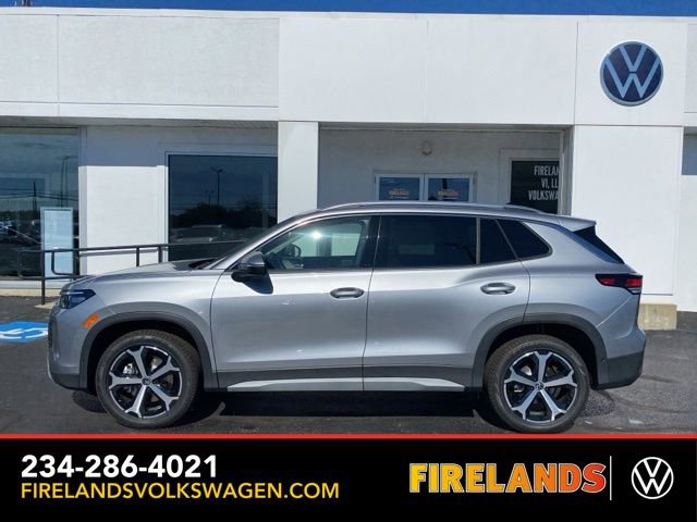New 2025 Volkswagen Tiguan SE image 12