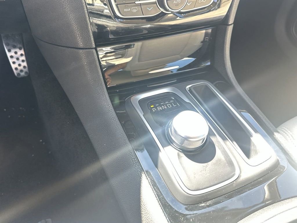 Used 2023 Chrysler 300 Touring w/ Sport Appearance Package image 23