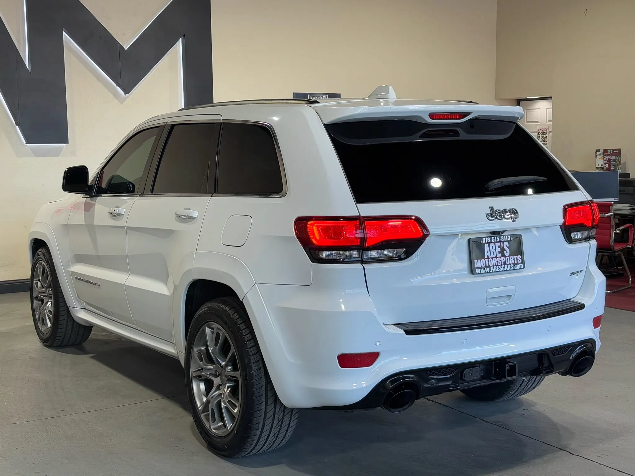 Used 2015 Jeep Grand Cherokee SRT w/ Trailer Tow Group IV AWD/4WD image 4