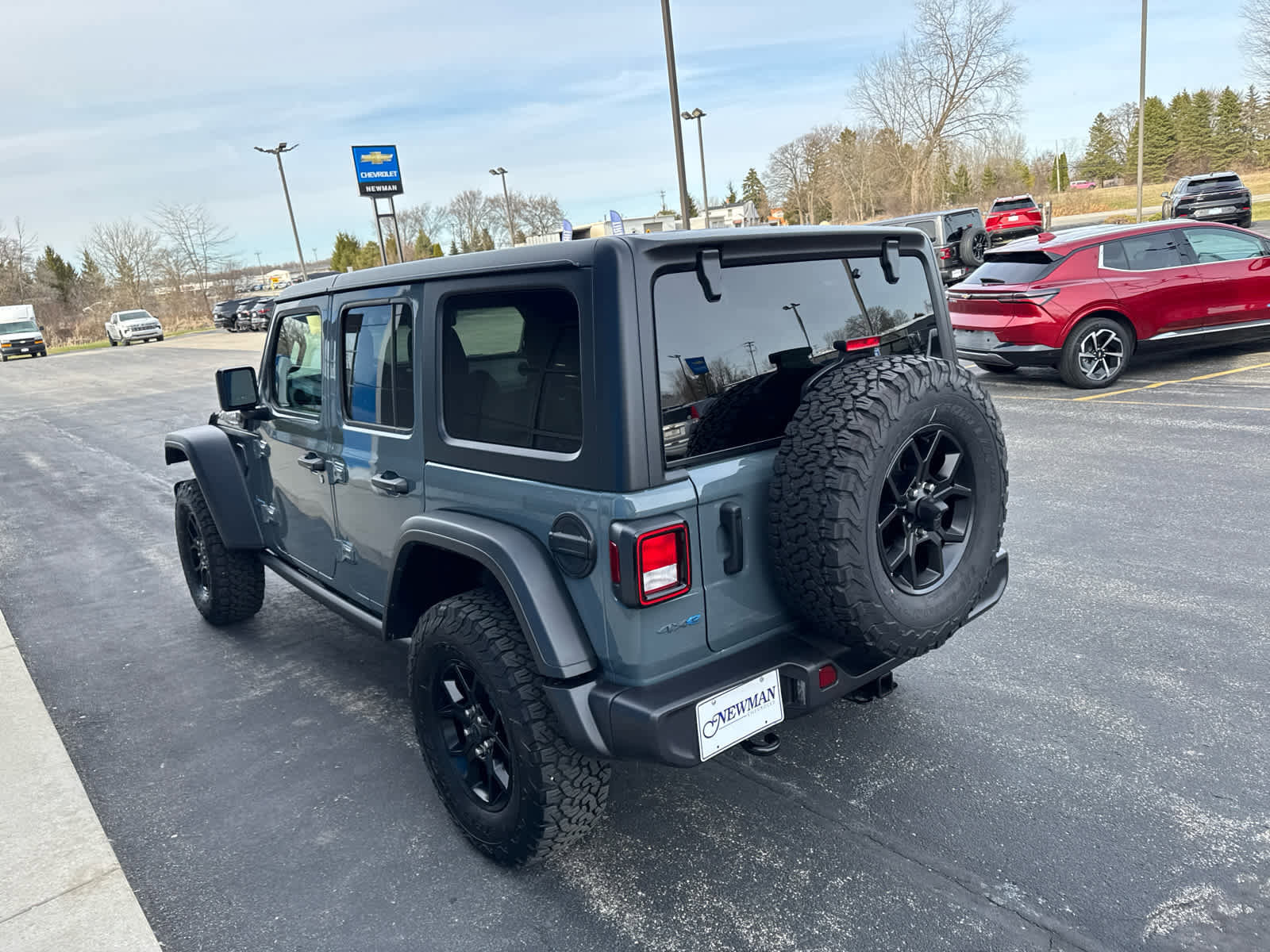 Used 2025 Jeep Wrangler Willys image 9