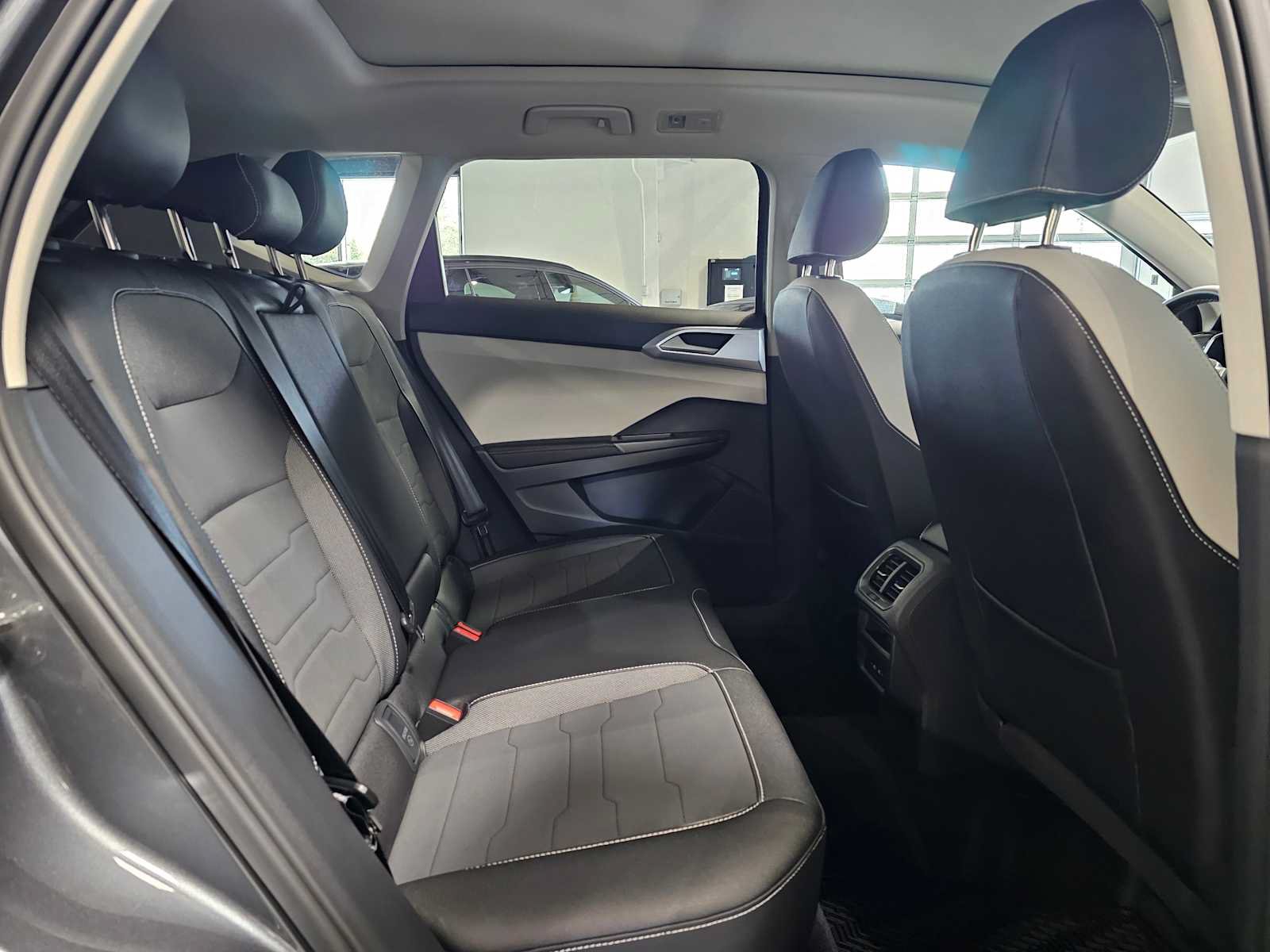 New 2026 Volkswagen Taos SE AWD/4WD image 12