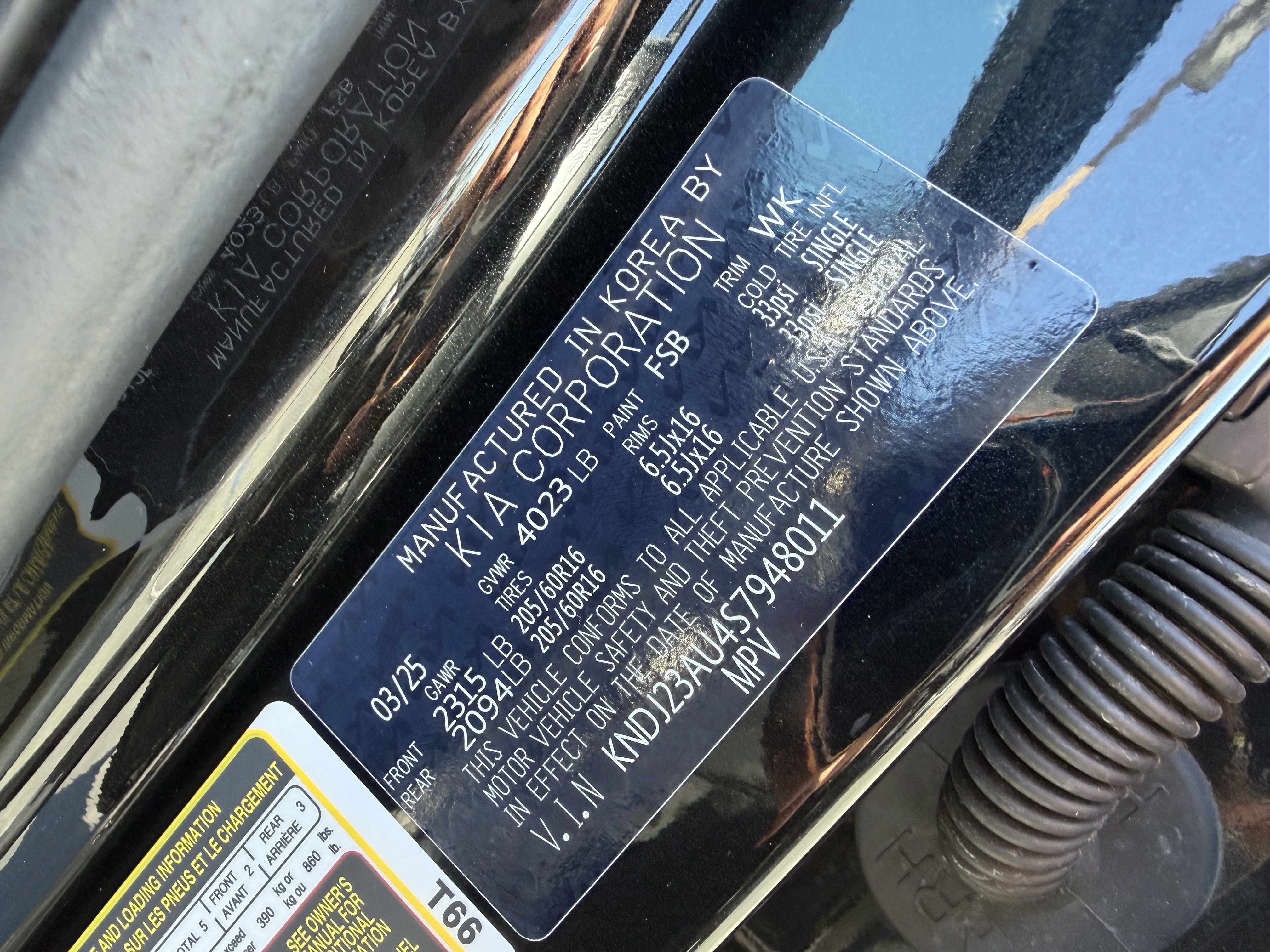 Certified 2025 Kia Soul LX FWD image 27