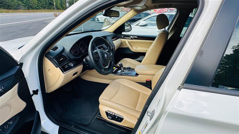 Used 2017 BMW X3 sDrive28i image 13