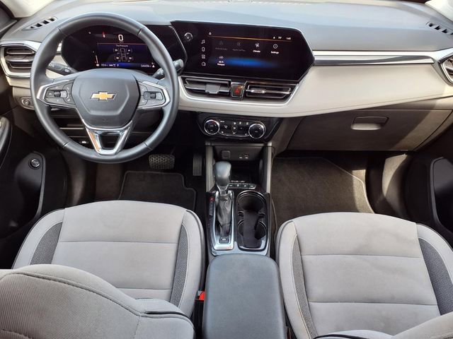 Used 2024 Chevrolet TrailBlazer LT w/ Convenience Package AWD/4WD image 9