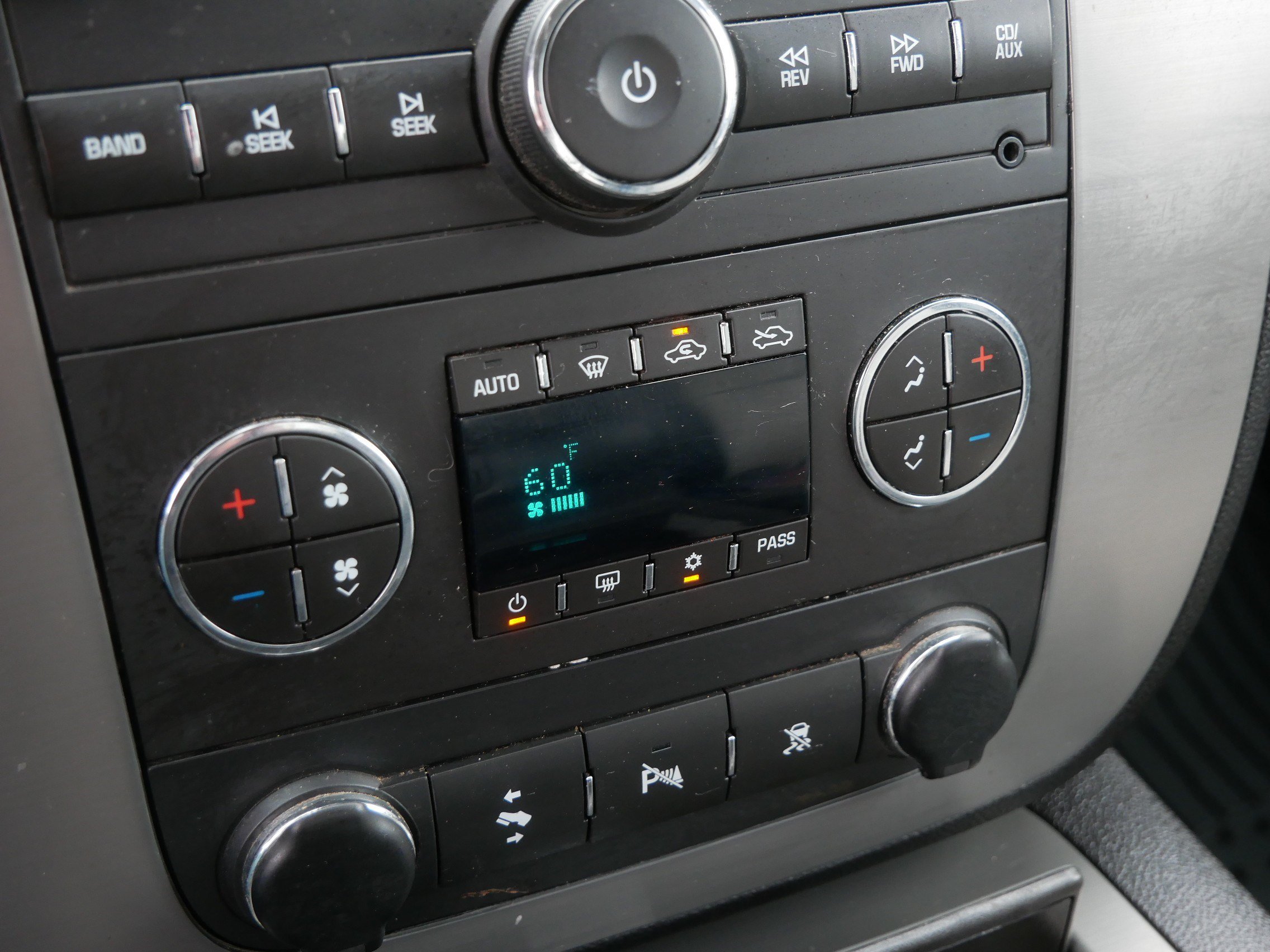 Used 2011 GMC Sierra 1500 SLT w/ All-Terrain Package AWD/4WD image 33