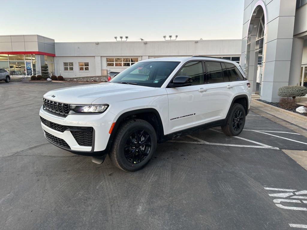 New 2026 Jeep Grand Cherokee Altitude AWD/4WD image 6