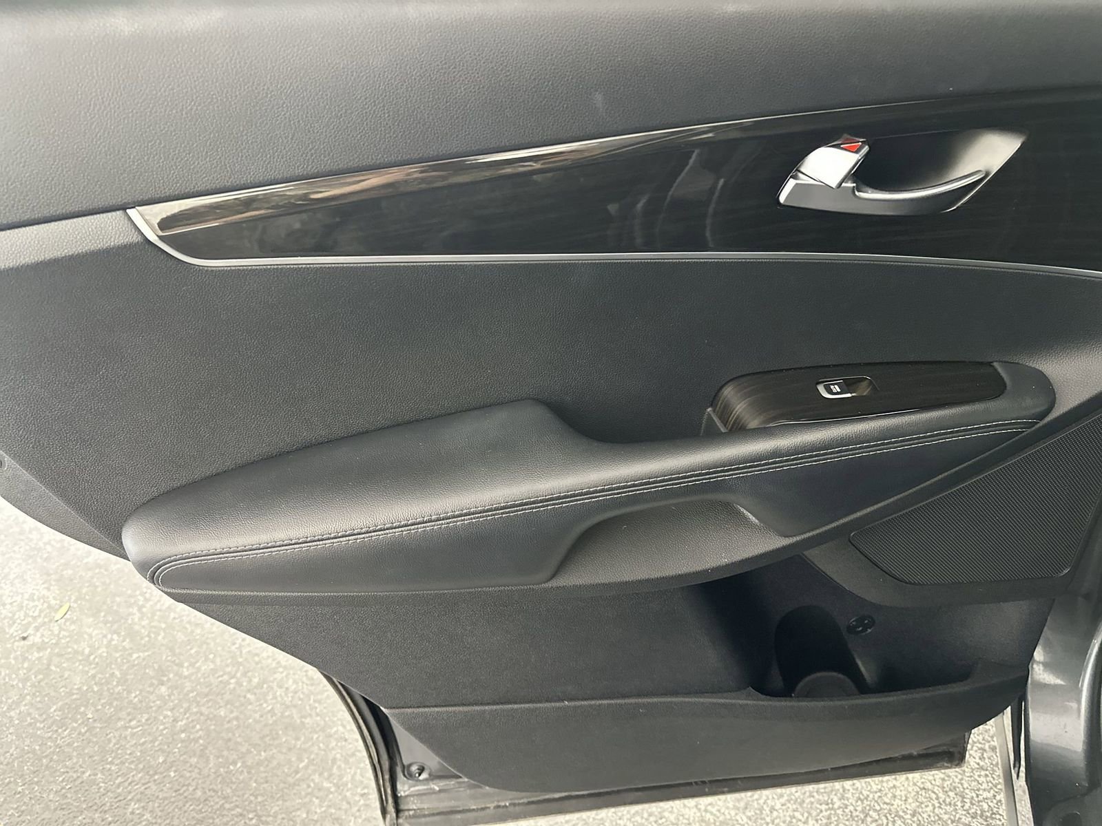 Used 2020 Kia Sorento S image 34