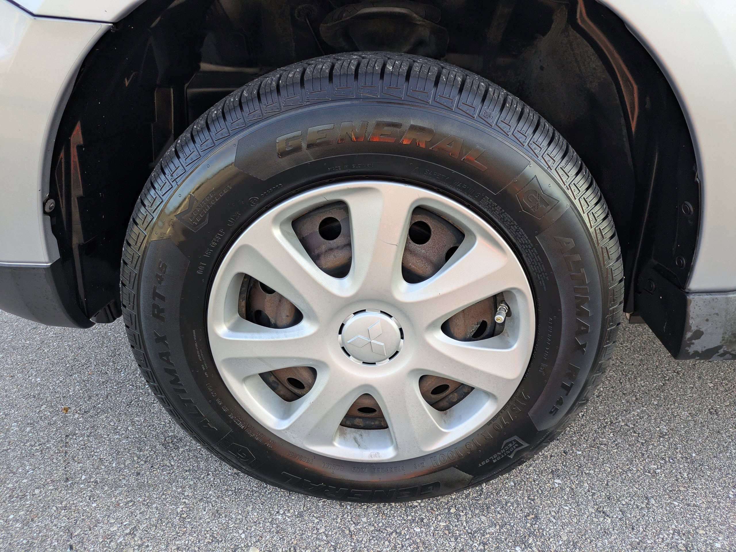 Used 2012 Mitsubishi Outlander ES image 11