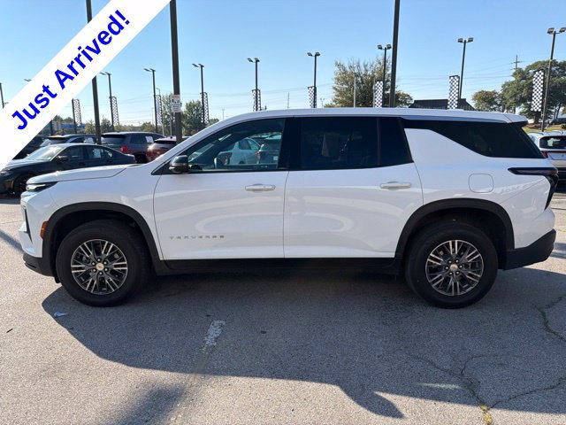 Used 2024 Chevrolet Traverse LS FWD image 5