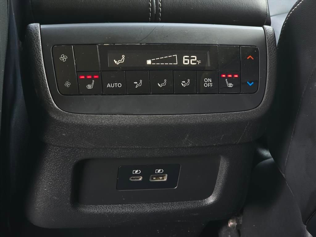 Used 2022 Nissan Pathfinder SL w/ SL Premium Package FWD image 14