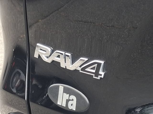 Certified 2022 Toyota RAV4 XLE Premium AWD/4WD image 35