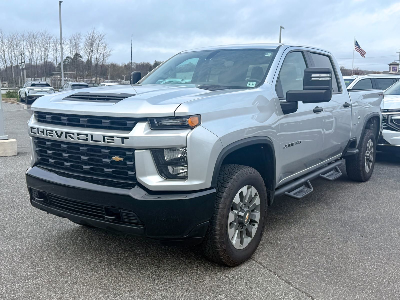 Certified 2022 Chevrolet Silverado 2500 Custom w/ Custom Convenience Package image 3