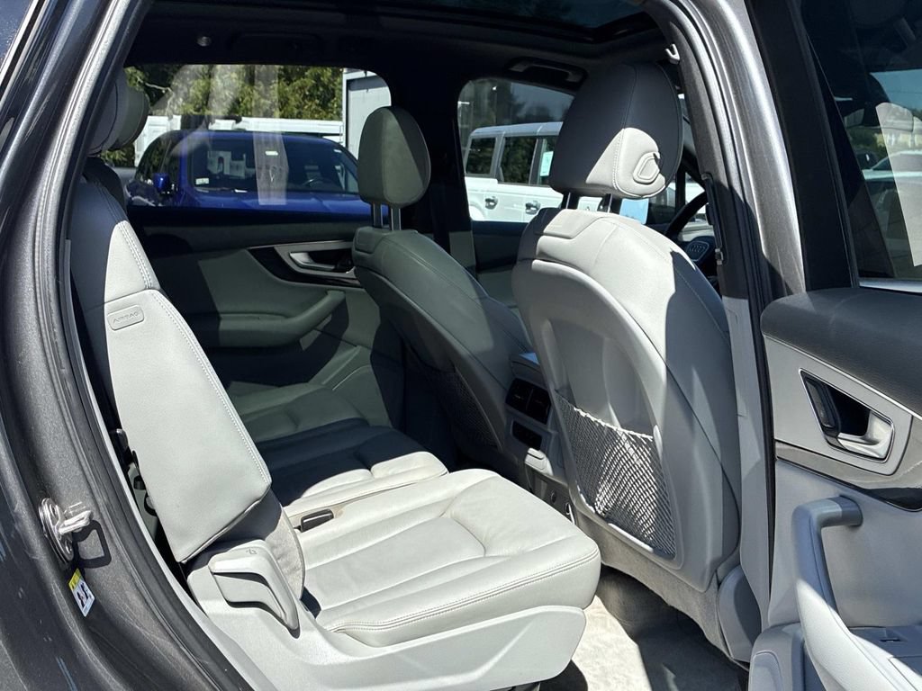 Used 2019 Audi Q7 2.0T Premium AWD/4WD image 10