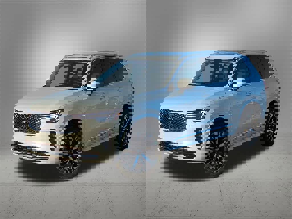 New 2025 Volvo XC90 B5 Core w/ Protection Package Premier