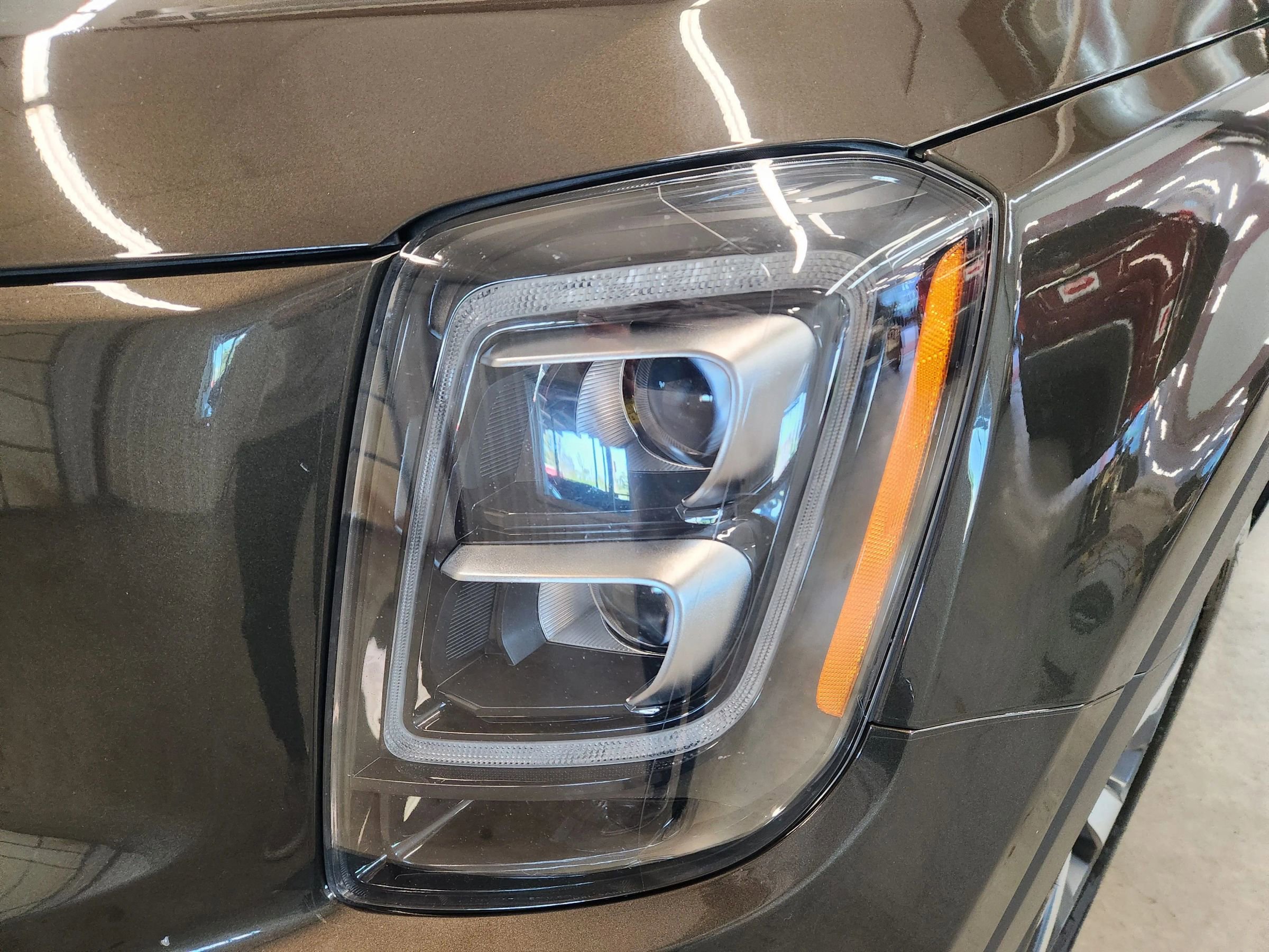 Used 2022 Kia Telluride EX w/ EX Premium Package image 23