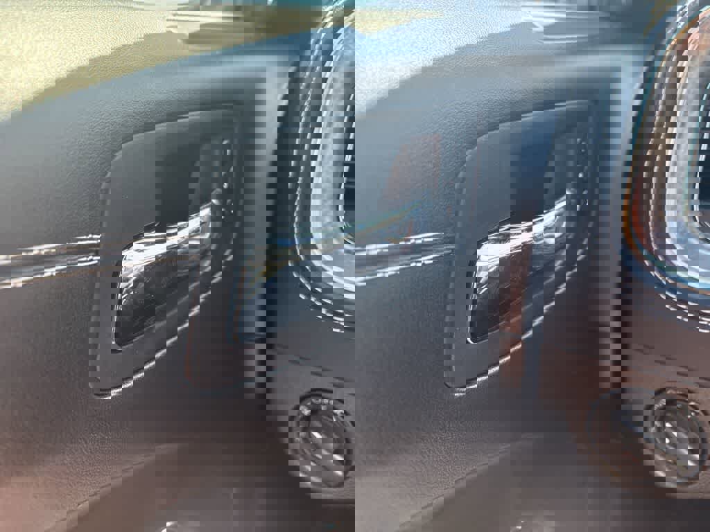 Used 2022 Dodge Charger SRT Hellcat image 12