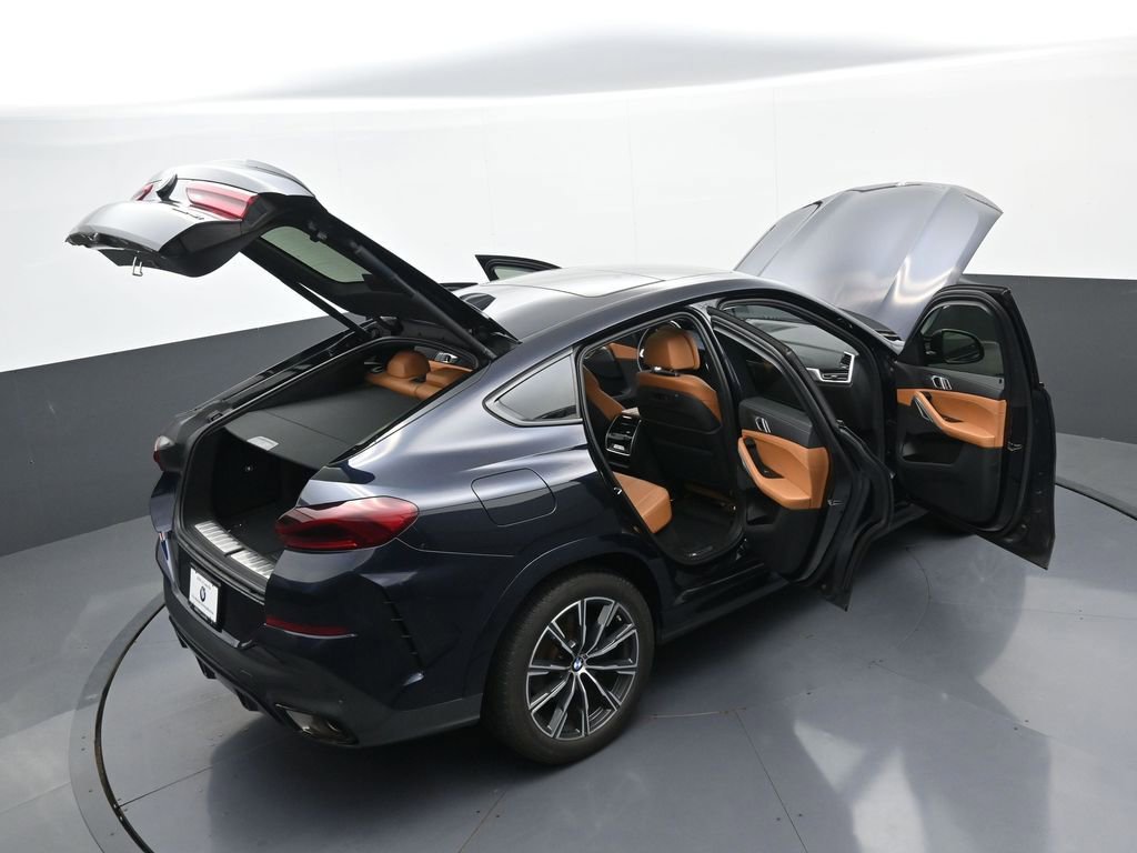 Used 2022 BMW X6 xDrive40i w/ M Sport Package AWD/4WD image 43
