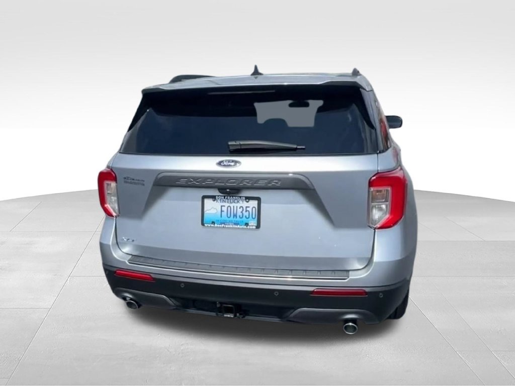 Used 2021 Ford Explorer XLT w/ Equipment Group 202A RWD image 7