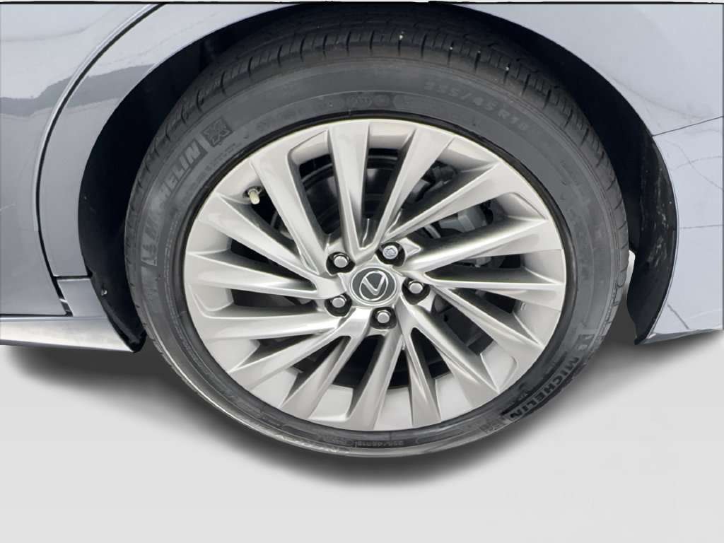 Used 2023 Lexus ES 300h w/ Accessory Package (Z1) FWD image 13