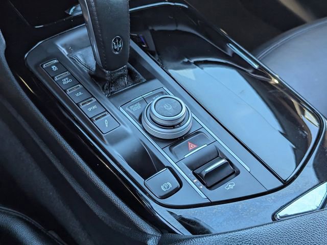 Used 2023 Maserati Levante Modena AWD/4WD image 30