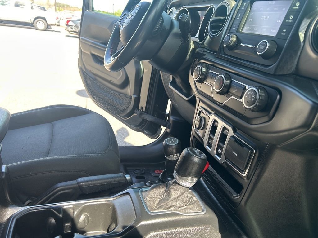 Used 2020 Jeep Wrangler Sport image 27