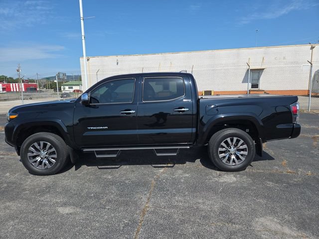 Used 2021 Toyota Tacoma Limited AWD/4WD image 5
