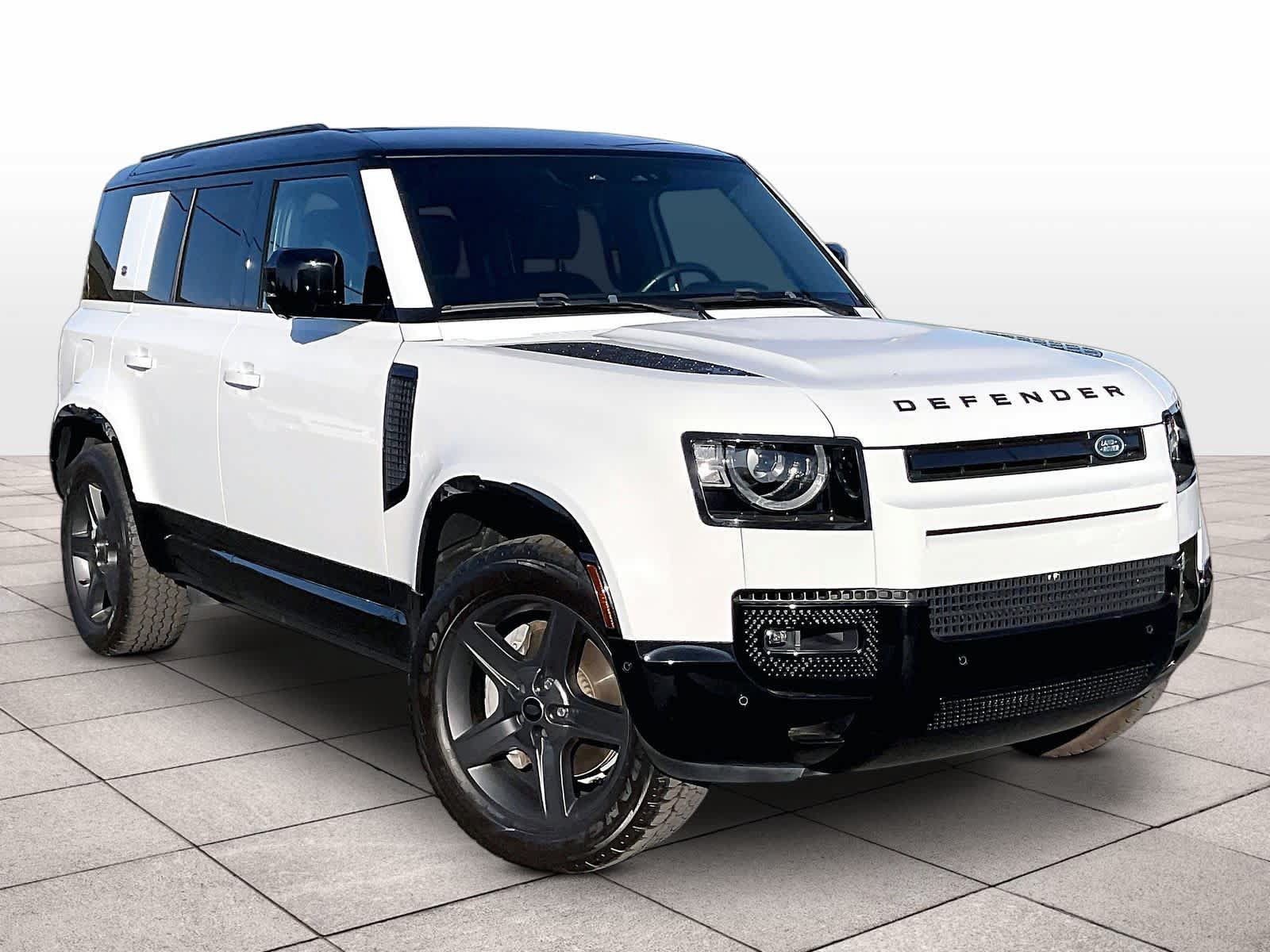 Used 2024 Land Rover Defender 110 X-Dynamic SE AWD/4WD image 2