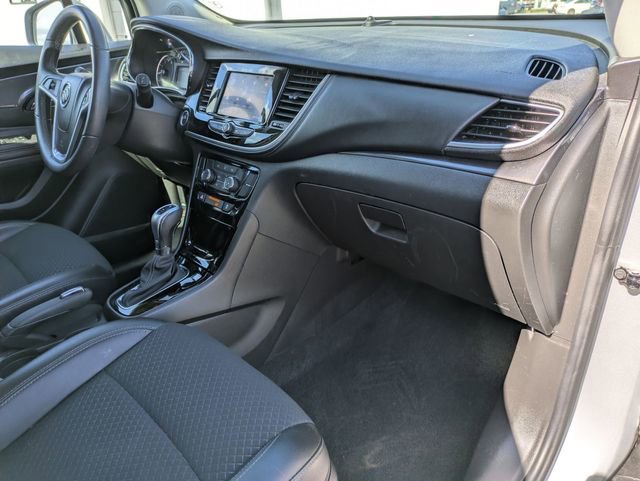 Used 2022 Buick Encore Preferred w/ Safety Package image 23