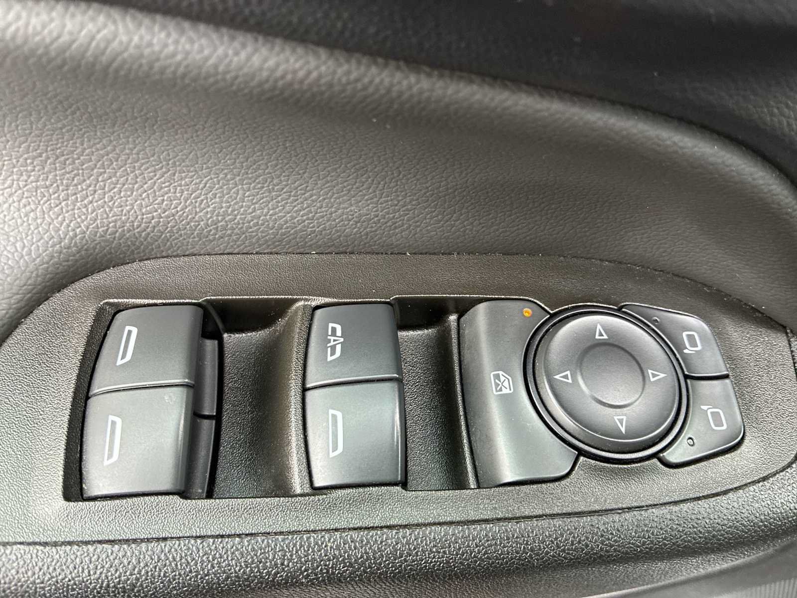 Used 2024 Chevrolet Equinox LT AWD/4WD image 15