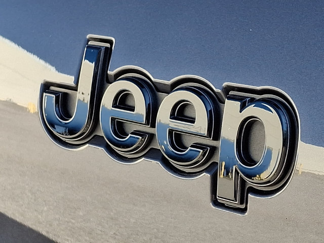 Used 2025 Jeep Grand Cherokee L Altitude AWD/4WD image 31