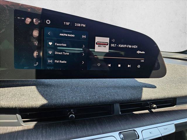 Used 2025 Lucid Air Pure RWD image 14