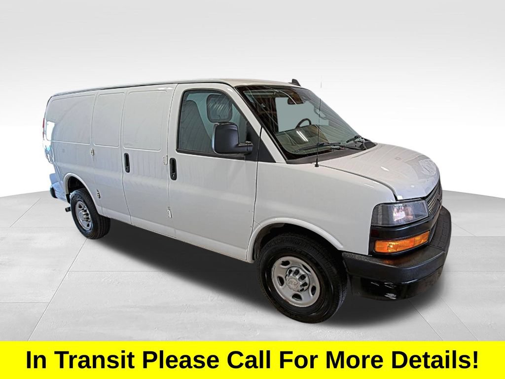 Used 2020 Chevrolet Express 2500 RWD image 1