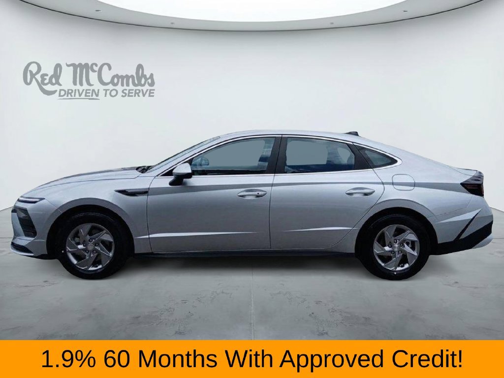 New 2026 Hyundai Sonata SE FWD image 2