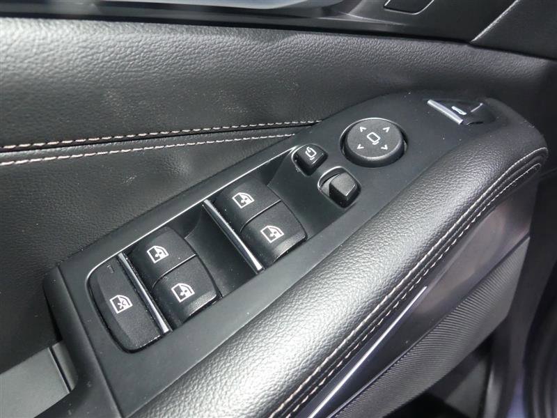 Used 2020 BMW X5 M50i w/ Premium Package image 21