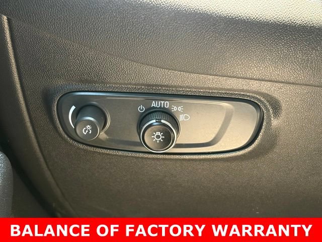 Used 2023 Chevrolet Equinox LS w/ LS Convenience Package FWD image 19