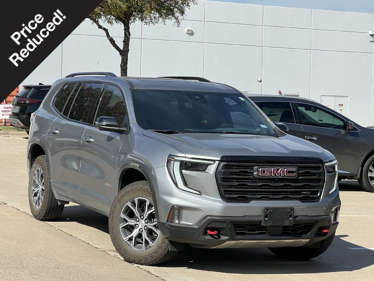 Used 2026 GMC Acadia AT4 w/ Luxury Package AWD/4WD image 1