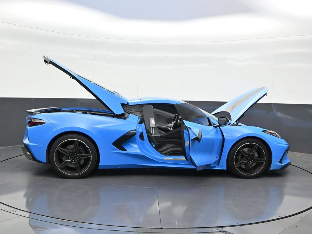 Used 2024 Chevrolet Corvette Stingray Coupe w/ Z51 Performance Package RWD image 32