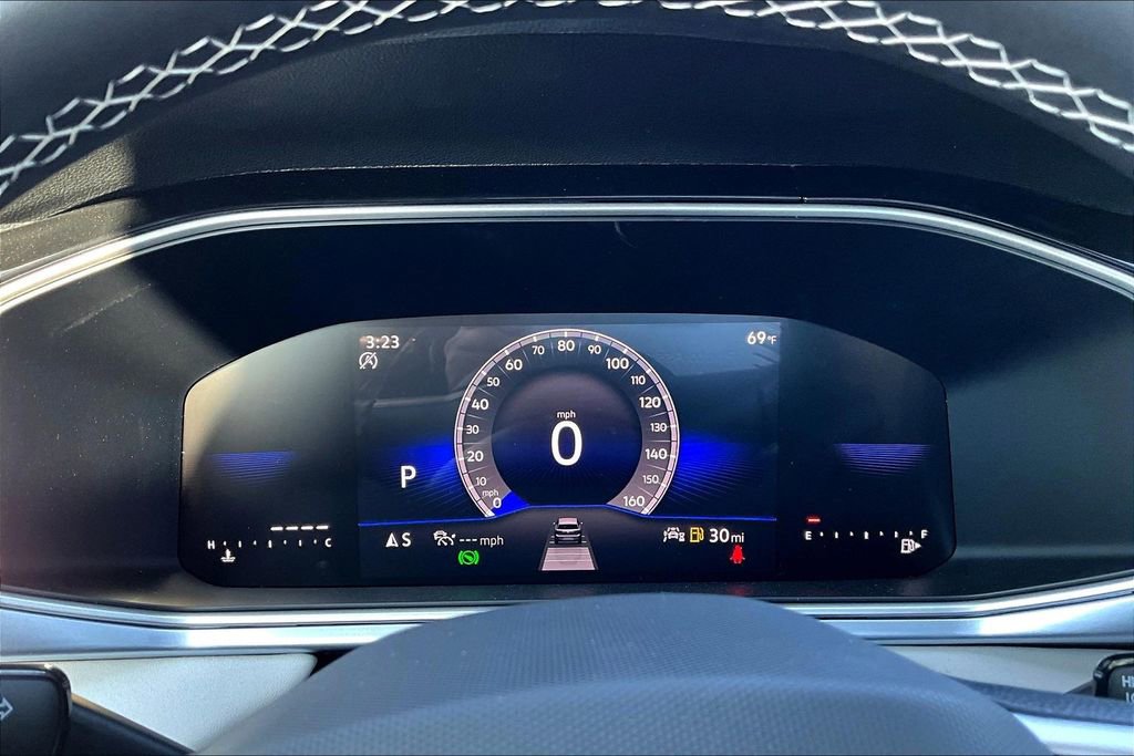 New 2026 Volkswagen Taos SE image 10