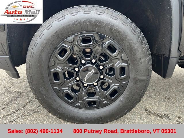 Used 2024 Chevrolet Silverado 2500 LTZ w/ LTZ Plus Package image 29