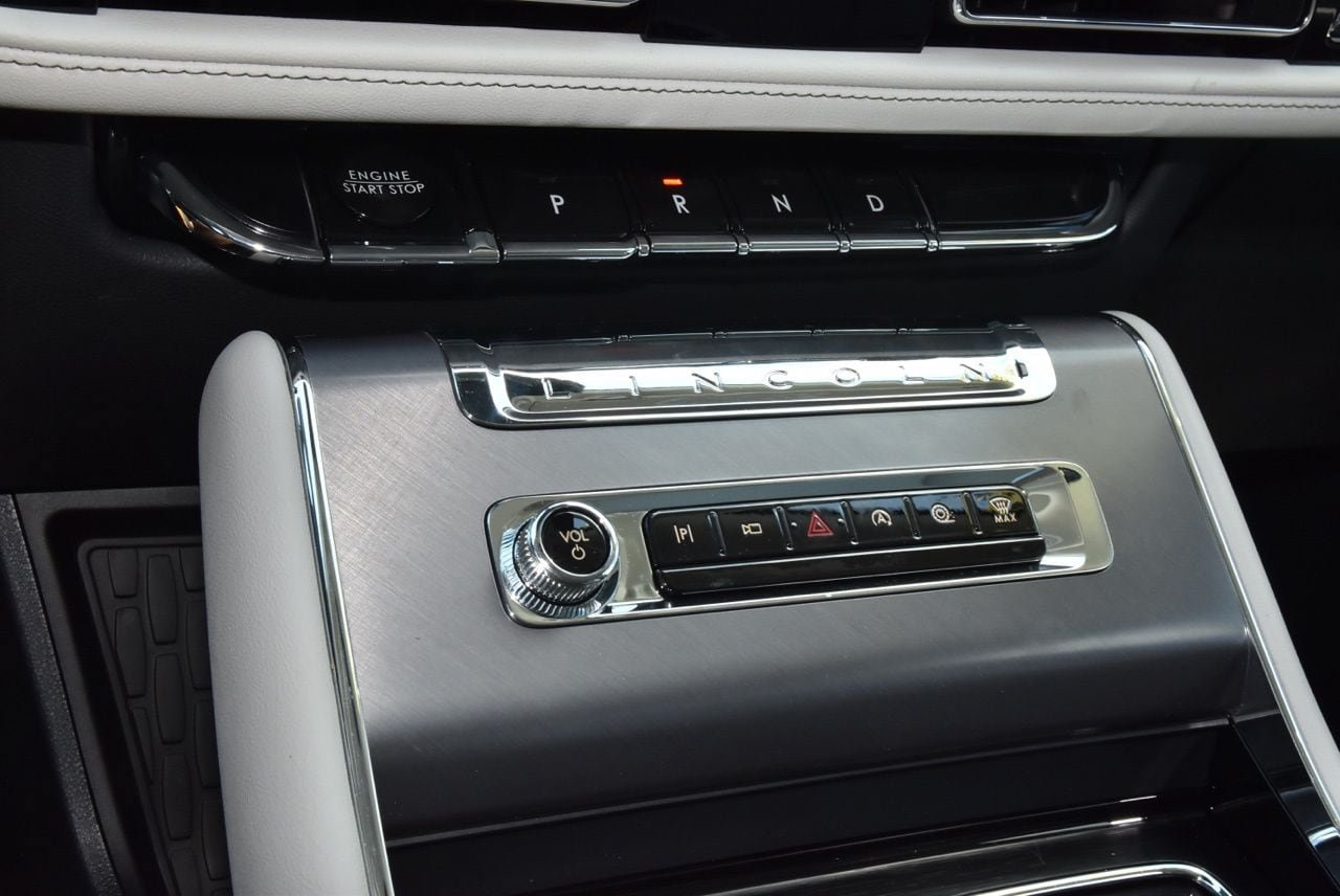 New 2026 Lincoln Aviator 2WD image 30